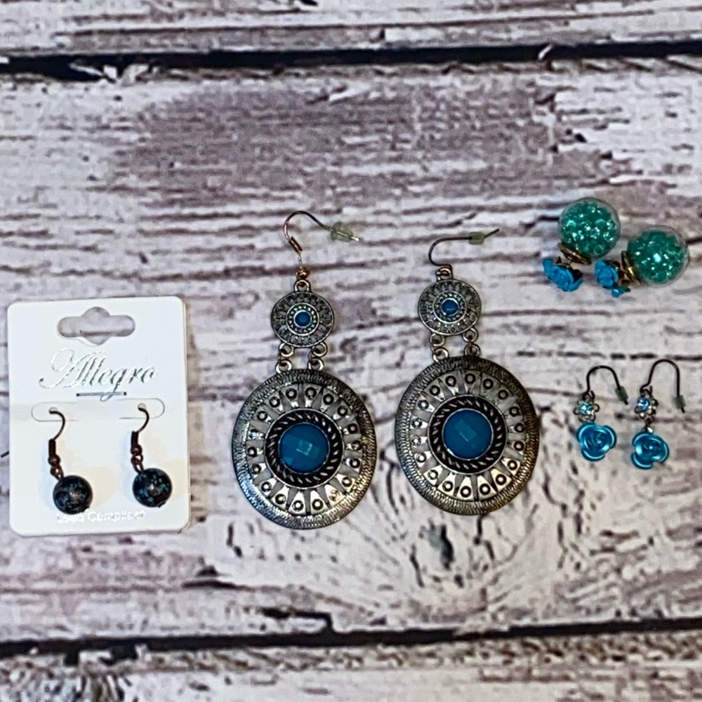 Teal earring bundle/lot set of four